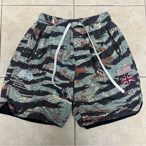 Darc Sport Wolf Kin Fasted Shorts Lush Tiger Wolf Camo Mens Size Medium 469/1000